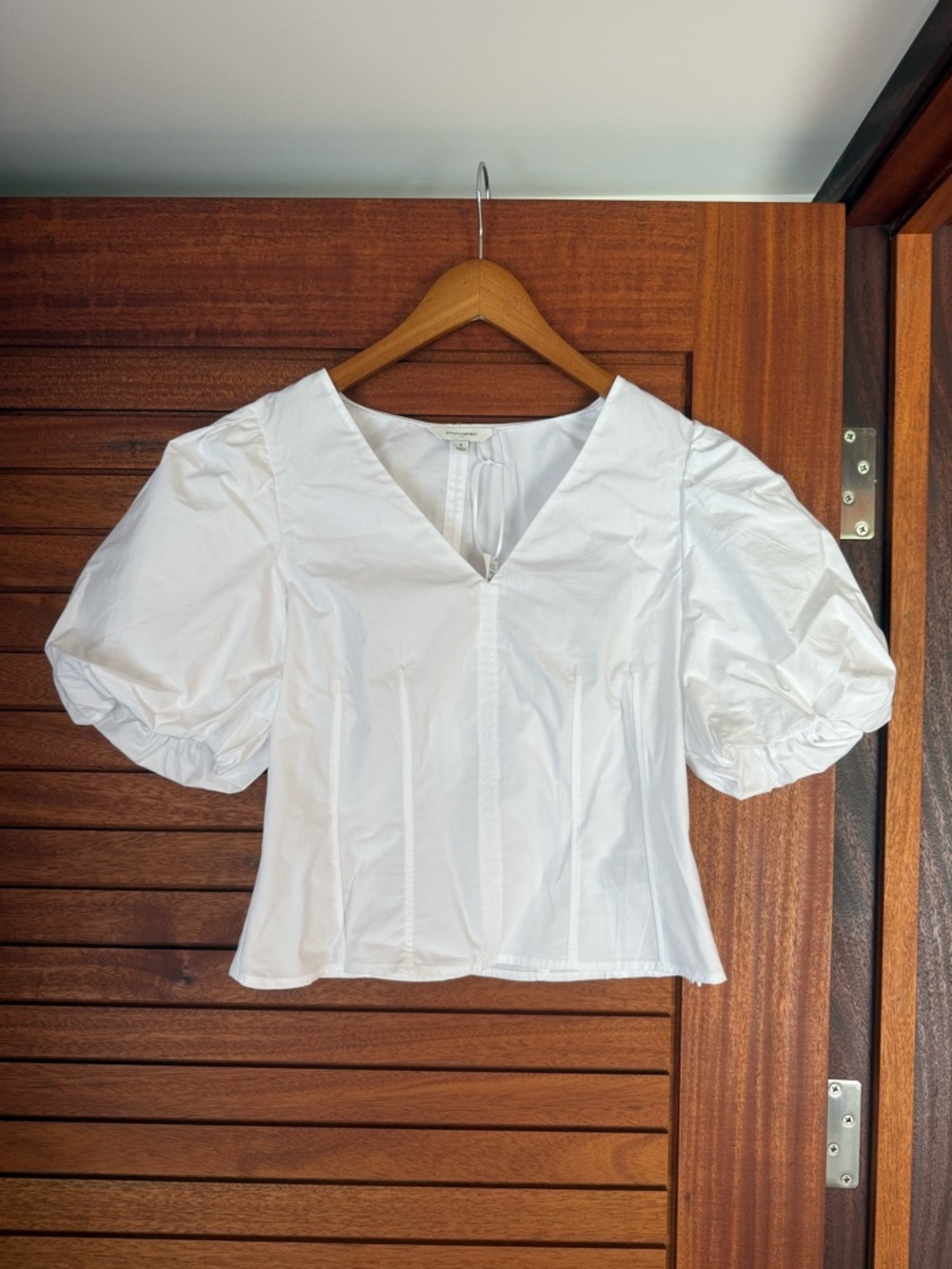 Banana republic white puffy sleeve top